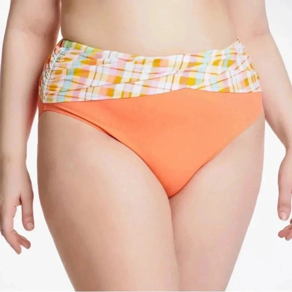 Bleu Rod Beattie Hip To Be Square Ruffle Off the Shoulder Top and Bottom - Picture 5 of 12